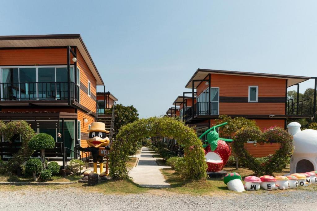 קו לנטה Oyo 755 Rattana Resort מראה חיצוני תמונה