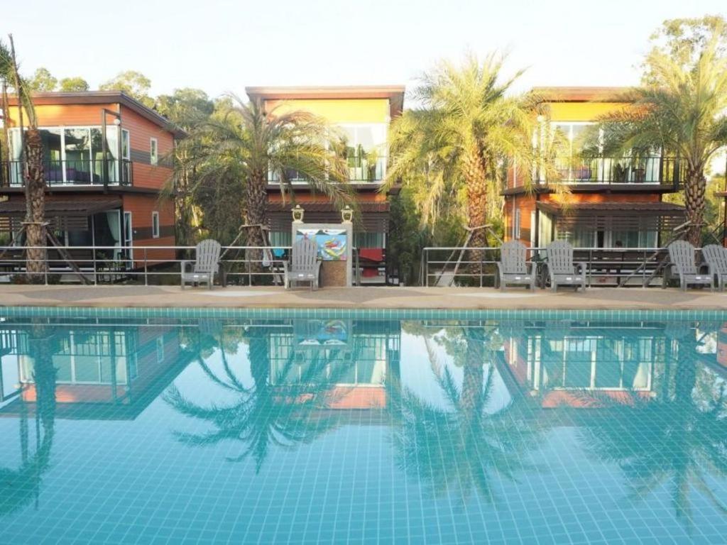 קו לנטה Oyo 755 Rattana Resort מראה חיצוני תמונה