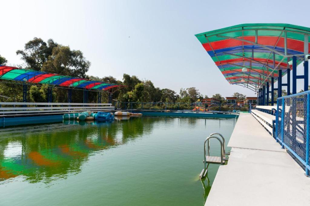 קו לנטה Oyo 755 Rattana Resort מראה חיצוני תמונה