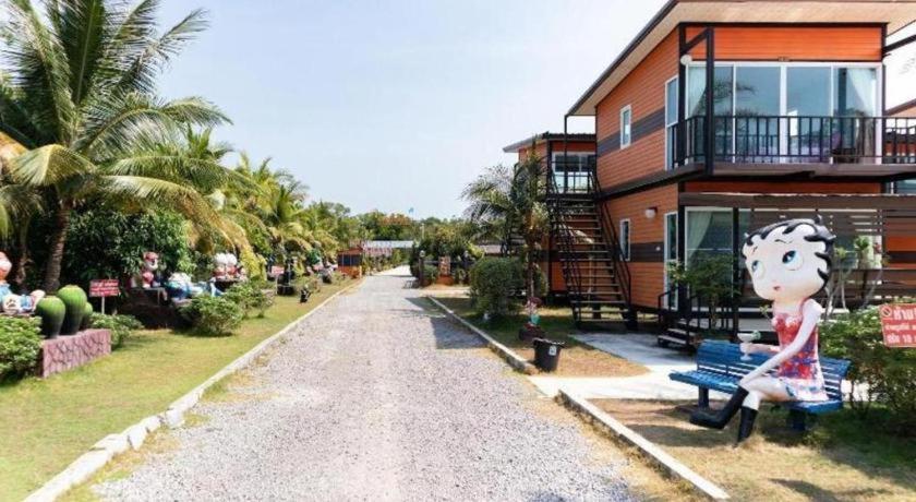 קו לנטה Oyo 755 Rattana Resort מראה חיצוני תמונה