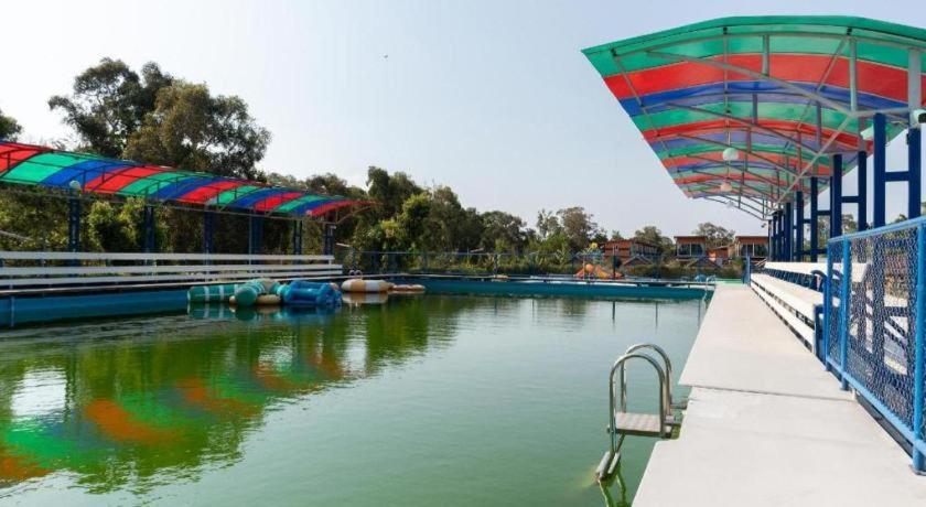 קו לנטה Oyo 755 Rattana Resort מראה חיצוני תמונה
