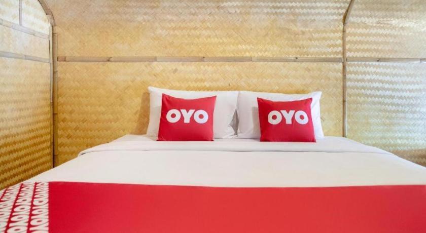 קו לנטה Oyo 755 Rattana Resort מראה חיצוני תמונה