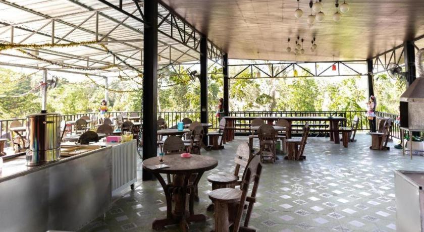 קו לנטה Oyo 755 Rattana Resort מראה חיצוני תמונה