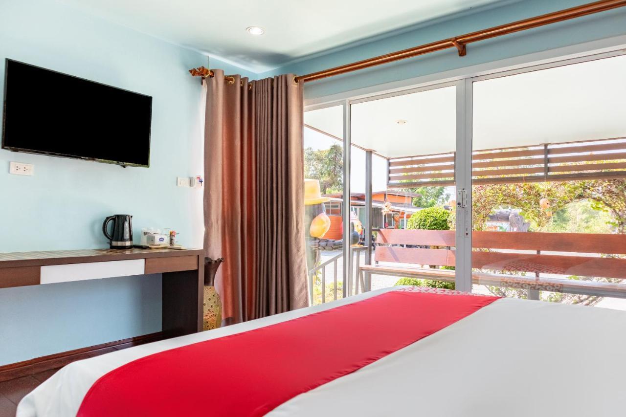 קו לנטה Oyo 755 Rattana Resort מראה חיצוני תמונה